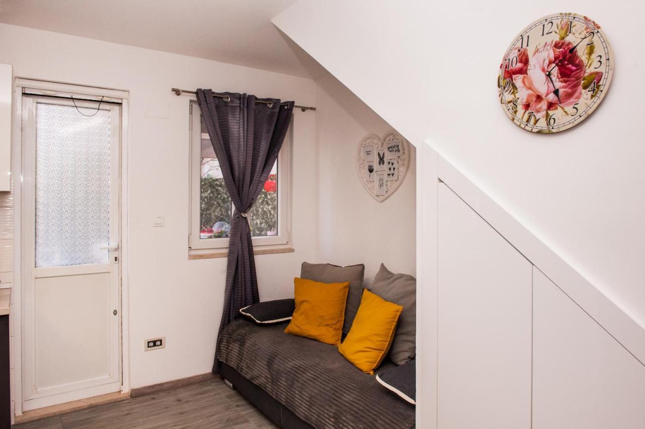 Miki - City Center Apartment With Large Balcony Split Exteriér fotografie